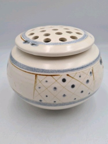 Studio Pottery Rose Bowl Frog Vase Butterfly Design Blue White Large 11cm - Bild 4 von 18