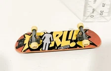 Tech Deck Girl fingerboard - Mini Skate Board