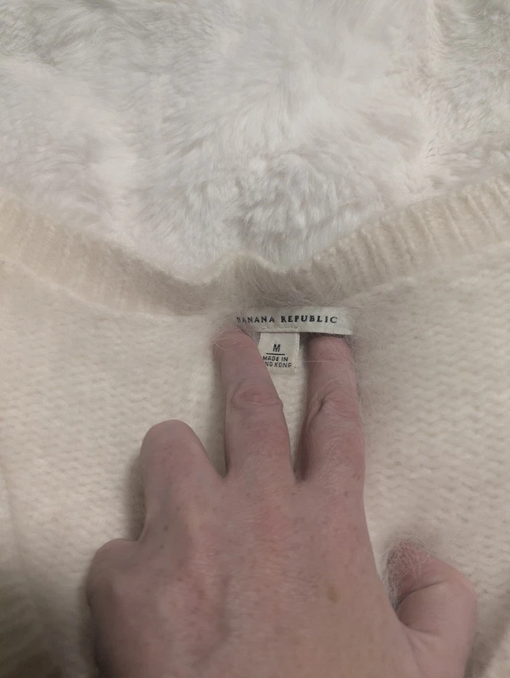 Cardi Angelic Blanco Tan Suave y Esponjoso Angora Banana Republic con Sexy Cinta de Satén Foto 2 de 4