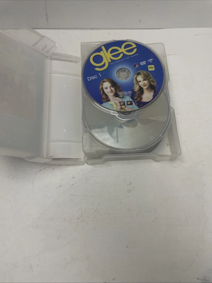 Glee Complete DVD Set Seasons 1-3 Yearbook Edition 20 Disc Set Region 4 VGC - image 4 of 4