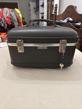 Vintage Air Deb by H Waskin & Co, Phila, PA Train Case, Make Up Case - Exc