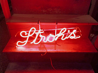 Stroh's Neon Style Lighted Beer Wall Sign Neon Beer Sign Breweriana Theme