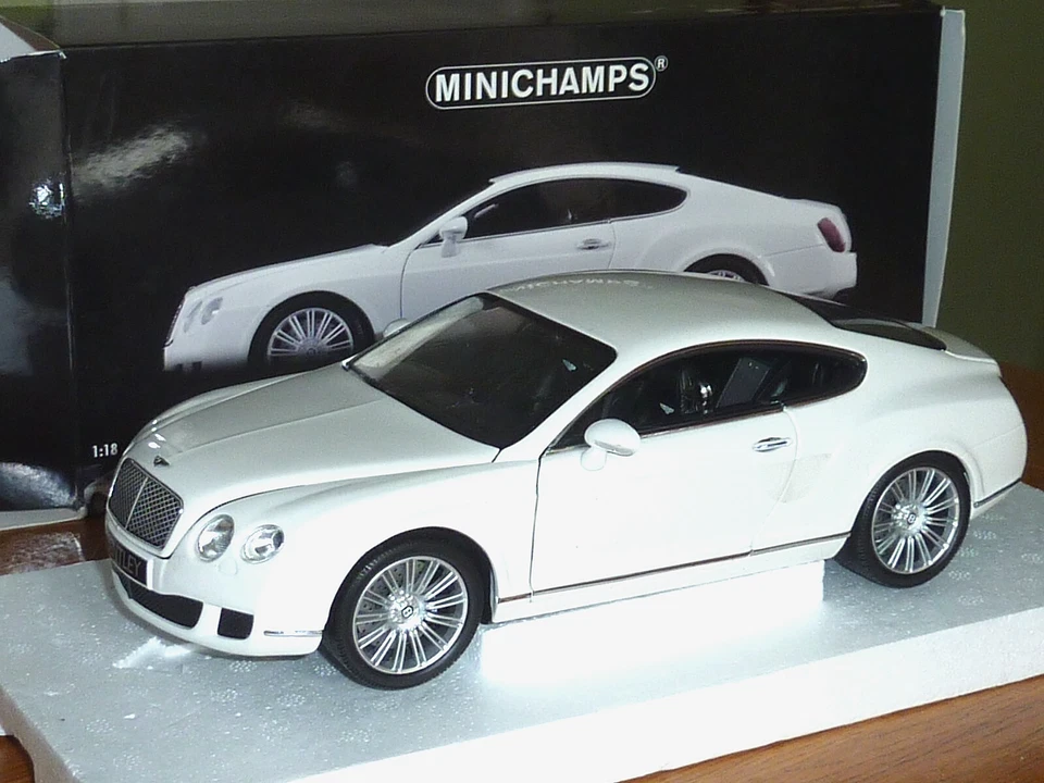 Bentley Continental GT by Minichamps 1:18 BLANC - Photo 1/1