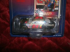 NASCAR WINNERS CIRCLE CAR JEFF GORDON  24 LIFETIME SERIES 1997 DUPONT FINISHES