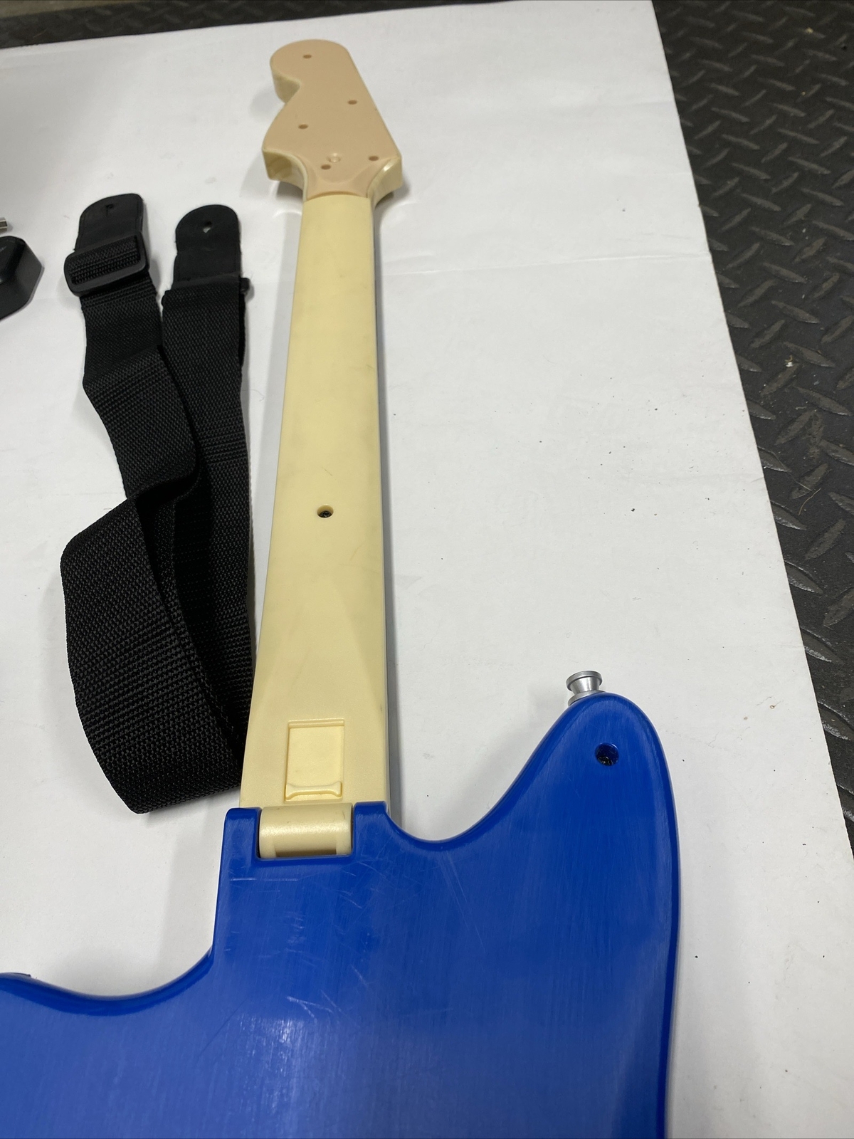 Rock Band 4 PS4 PS5 Bundle Fender Jaguar Guitar Drums Game Microphone