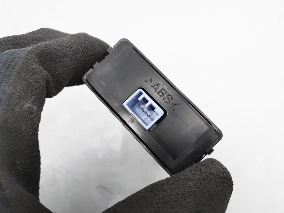 Unidade de controle receptor de alarme Volvo S40 2000-2002 30857626 - Imagem 4 de 4