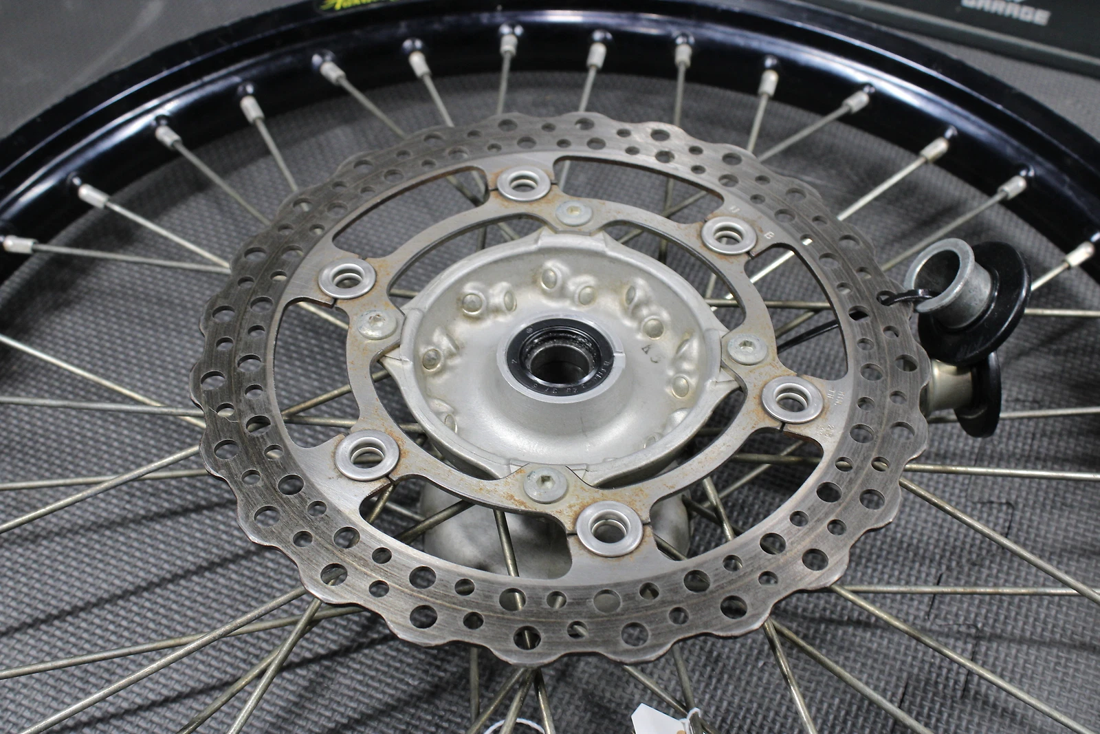 2004 Kawasaki KX250 2T Excel Takasago A60 Front Wheel Rim Hub