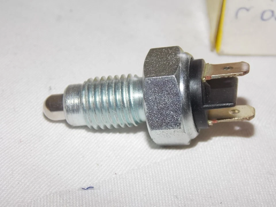 Marcha Atrás Interruptor OE Ref 020941521A 085941521 Nuevo VW Golf Inc Gti MK2 - Imagen 3 de 3