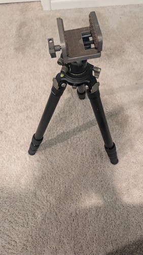 Leupold Mark 5 CF-440 Tripod Kit with genuine HOG Saddle MOD 7
