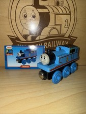 THOMAS THOMAS FRIENDS TRAIN WOODEN 2000 NO STRIPES W/ Card