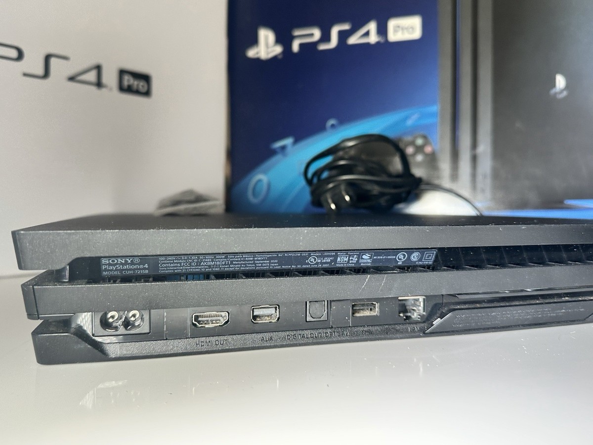 ps4  pro （カセット付き） SONY PS4 Pro Console Bundle - Controller, Monitor, Box - Disc