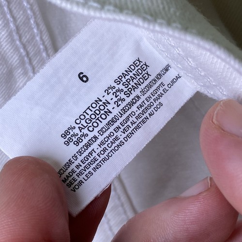 Pantalones de mezclilla Gloria Vanderbilt Amanda Skimmer Capri blancos talla 6 30" cintura - Imagen 4 de 10