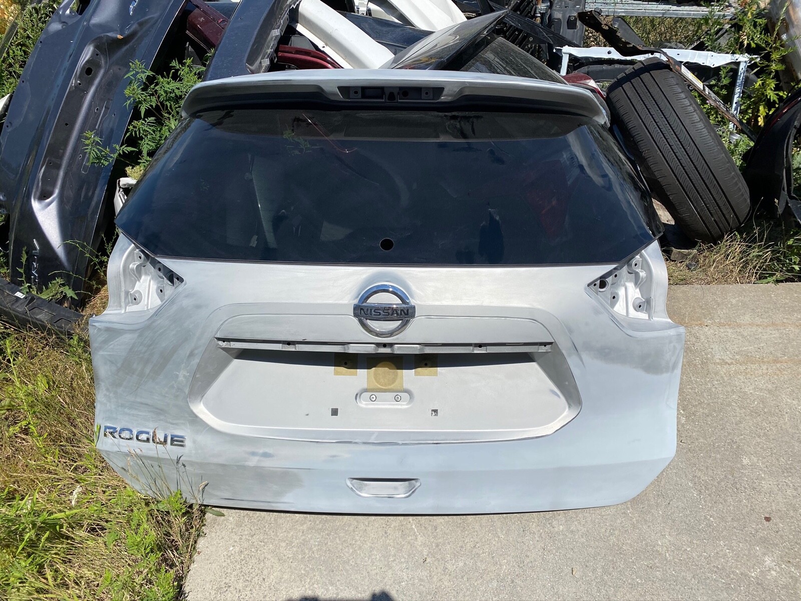 Lift Gate Nissan (9001A7FR0E) Rogue Tailgate Tail Gate Rear Door