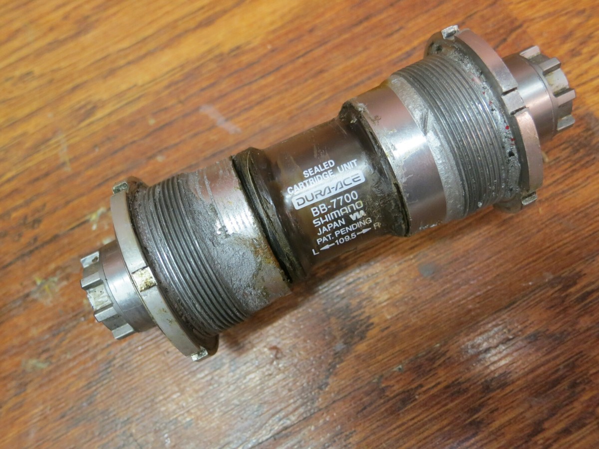 SHIMANO BB-7700　イタリアン規格　USED SHIMANO DURA ACE BB-7700 ITALIAN THREADED BOTTOM BRACKET | eBay