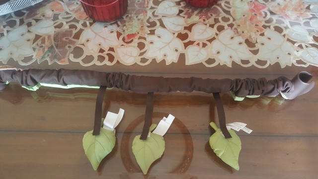 graco pack n play leaves