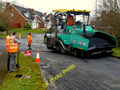 Foto 6x4 Asphaltstreuer, Omagh An Oghmagh Diese Maschine ist mehrere Jahre c2015