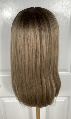 NEW HairCube Wig 20” Long Ash Blonde Skin Part Bangs Size Average Adjustable J-1 - Picture 5 of 12