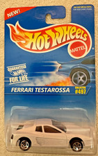 Hot Wheels 1996 Collector #497 Ferrari Testarossa Pearl White 5 Spoke Blue Card