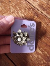 NWT Rhinestone large flower statement piece gift fashion ring adjustable sze