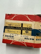 Genuine Nissan 40211-32200 Front Inter Bearing 520 Made In Japan New Old Stock