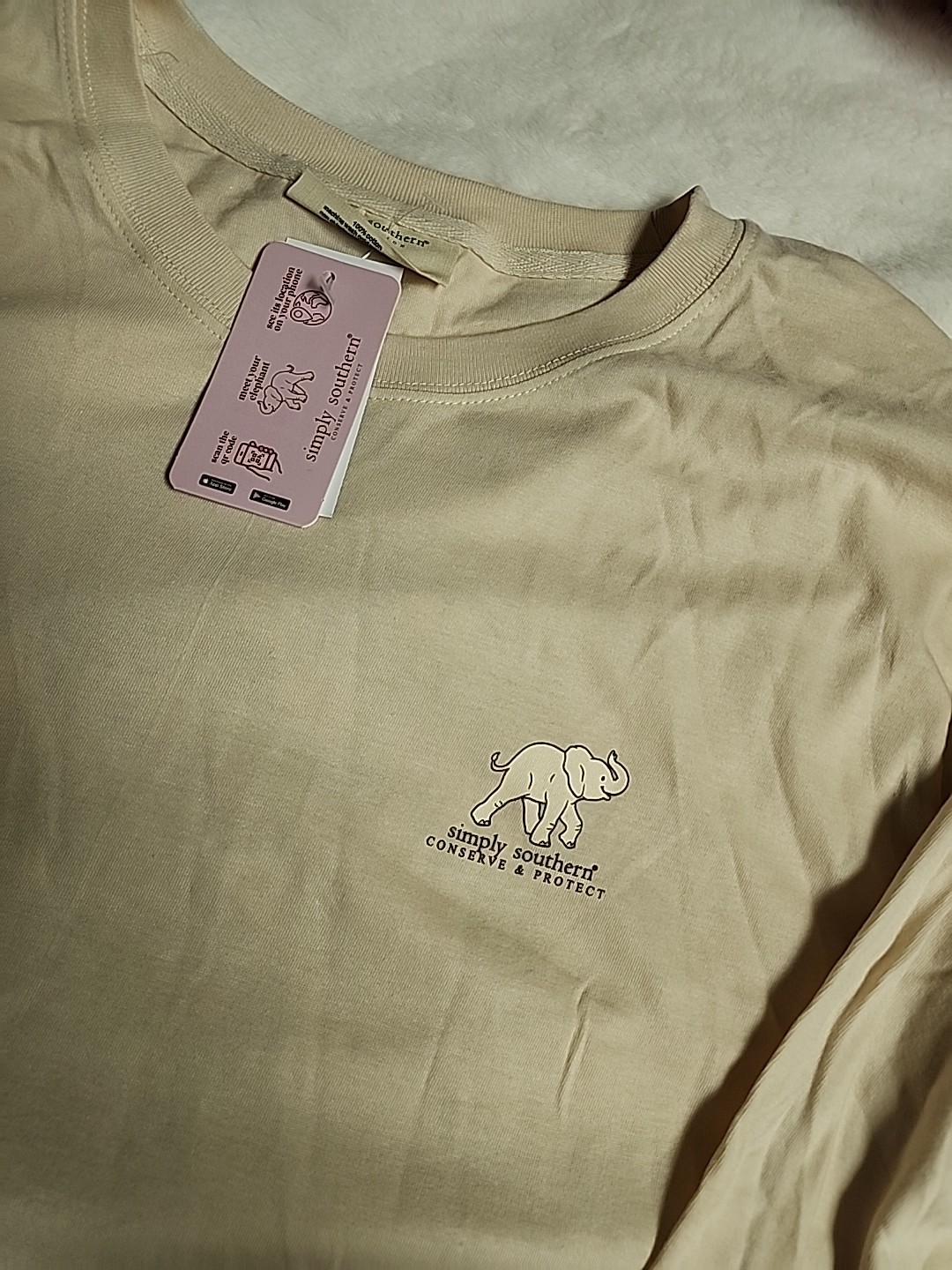 Womens Large Simply Southern,  Elephant  Design, "Conserve & Protect"