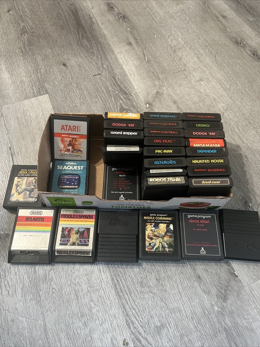 Lot De 8 Jeux Atari 2600 + 2600 - Boîtes Abîmées Mais Jeux OK ! Pac-Man, Space Invaders