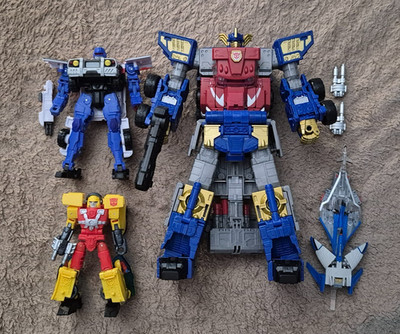 Transformers Legacy Armada Optimus Prime, Hotshot, Red Alert, complete. See pics