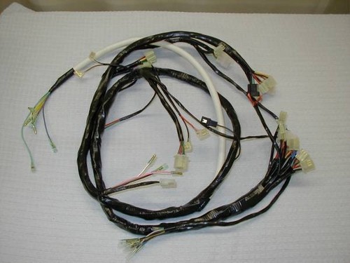 GPZ1100 air-cooled, USA spec, reinforced main harness New - Foto 3 di 3