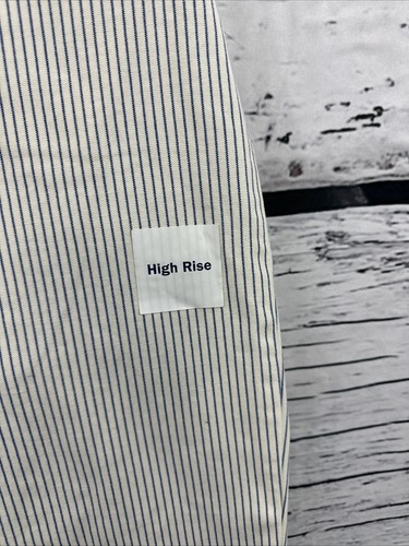 Old Navy Women’s Pants Size 4 (30x26) Blue White Stripe High Rise Crop NWT - Picture 8 of 14