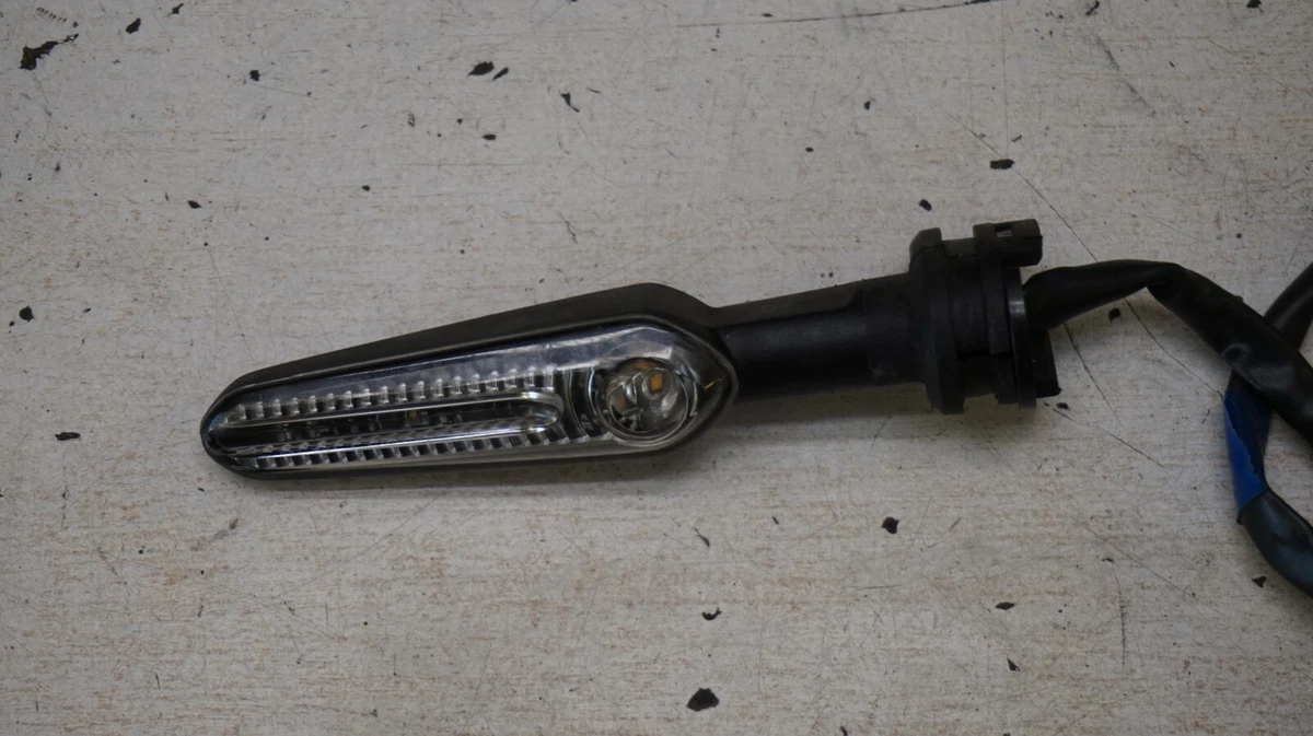 Yamaha MT-09 Tracer 900 GT Turn signal / Indicator 50R0035338 | eBay 