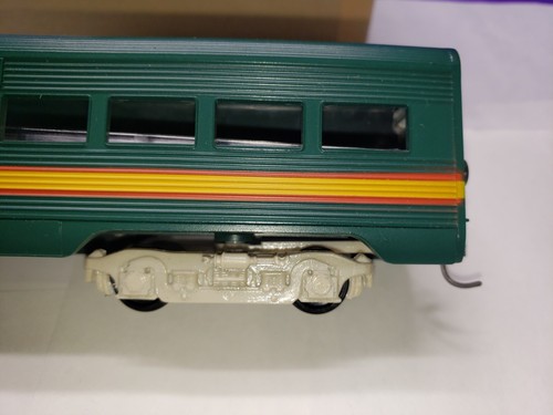N P RAILWAY EXPRESS SL Vista Dome CAR 500 Athearn HO Northern Pacific With Box - Picture 4 of 22