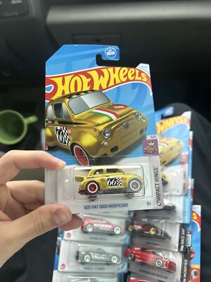 Hot Wheels 2024 Gold '60's Fiat 500D Modificado Super Treasure