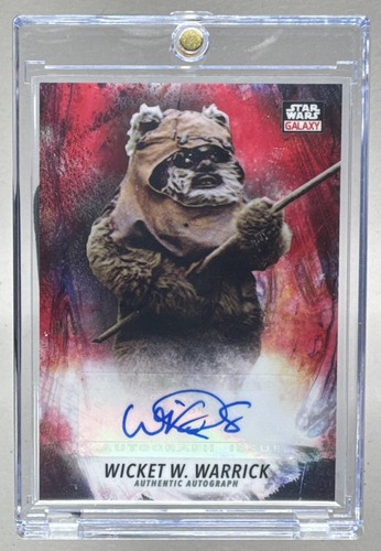 Warwick Davis 2025 Topps Chrome Star Wars Galaxy #GA-WD Red Refractor Auto 5/5