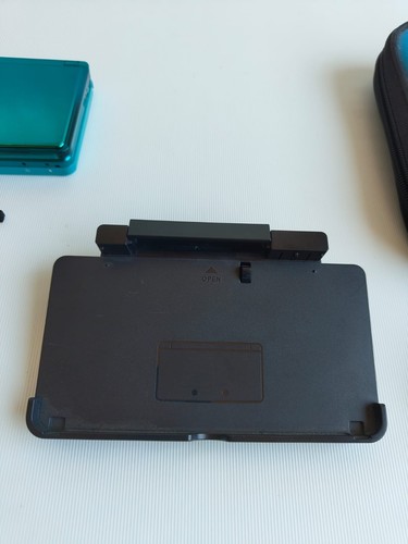 Nintendo 3DS Acquablue + Mario Kart 7 | Batteria NUOVA | Dock, SD, Custodia-Test - Foto 9 di 17