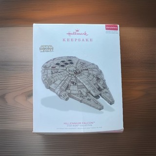 Hallmark Keepsake 2018 Ornament Millennium Falcon Star Wars Storytellers Disney
