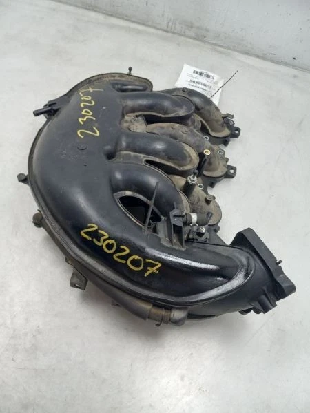 12-17 LEXUS IS350 F-SPORT 3.5L FWD AT UPPER INTAKE MANIFOLD  - Image 2 of 4