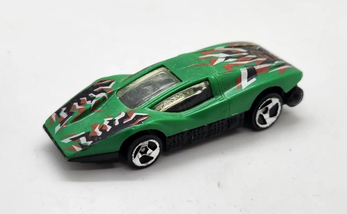 Vintage 1974 Hot Wheels Silver Bullet 9 Green With Black