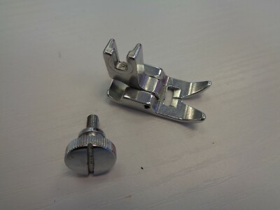 Sears Kenmore 148.12181 LOW BAR Shank Screw-On ZIGZAG Presser Foot & Screw 