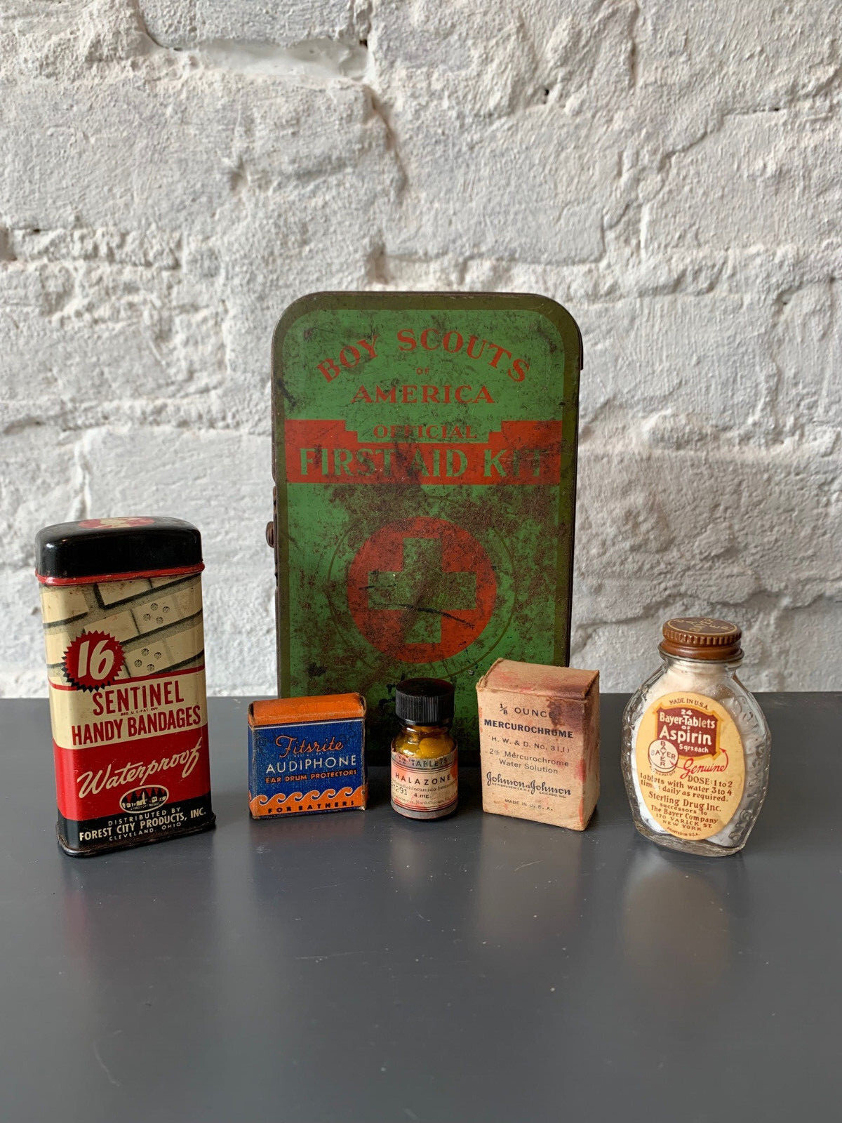 Vintage Johnson and Johnson Boy Scouts of America First Aid Kit BSA