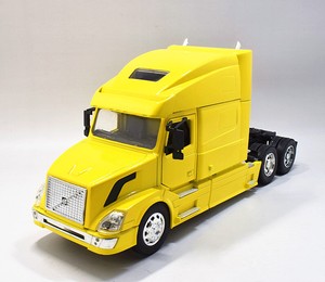 volvo semi truck toy