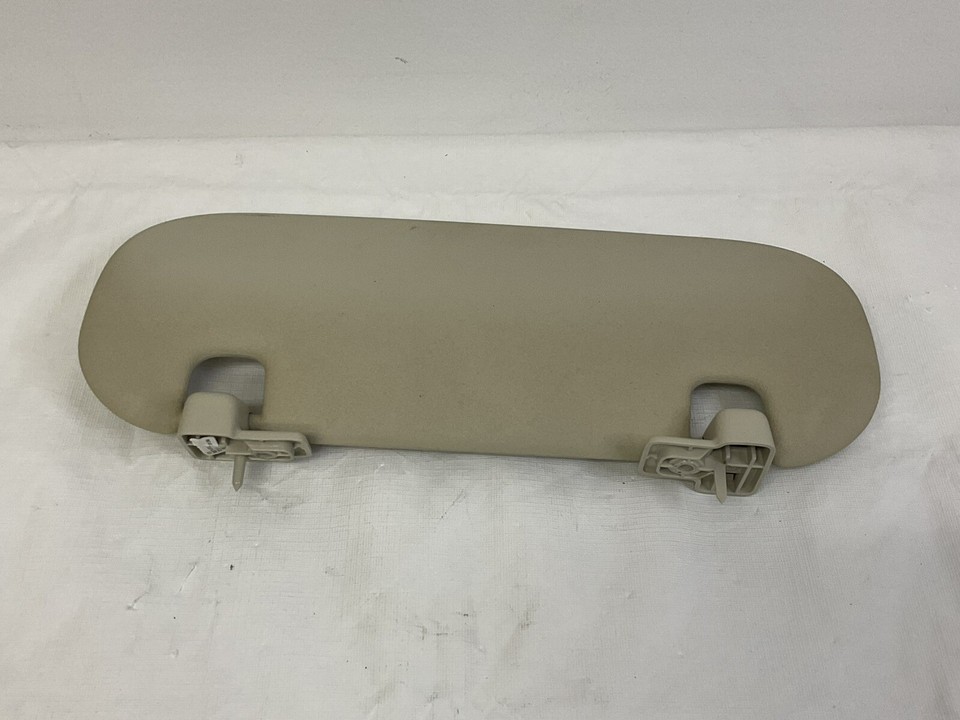 Pare-soleil Latéral Gauche Pour Mini Cooper R55 R56 LCI - Couleur Beige Clair - Référence OEM 7266605 - Occasion