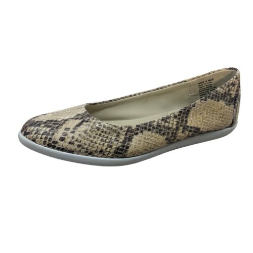 Dana Buchman Ballet Flat Pointed Toe Vegan Leather Embossed Snake Shoe Size 8