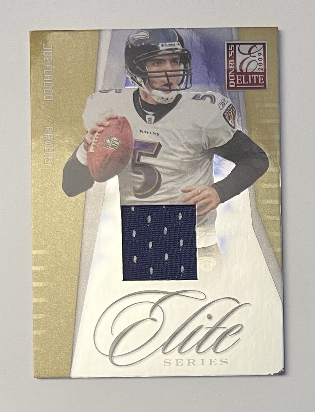 JOE FLACCO 2009 Donruss Elite Series Game Worn Used Jersey Card #11 - 017/299 view 1