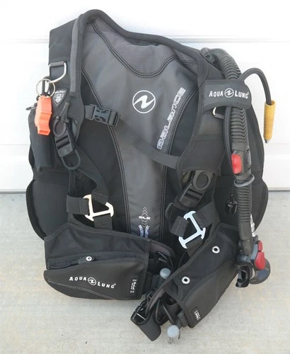 Aqua Lung Balance BCD size Men's ML W/ Airsourch & supply hose