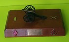 Pacesetters Cannon Trophy With U. S. Army DUI 1st Field Artillery Regiment...  — photo 1