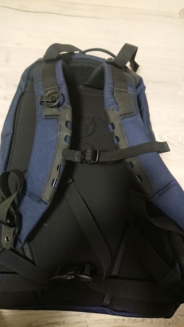 Arc'teryx Arro 22L Backpack Men's Black Excellent Condition thumbnail 8