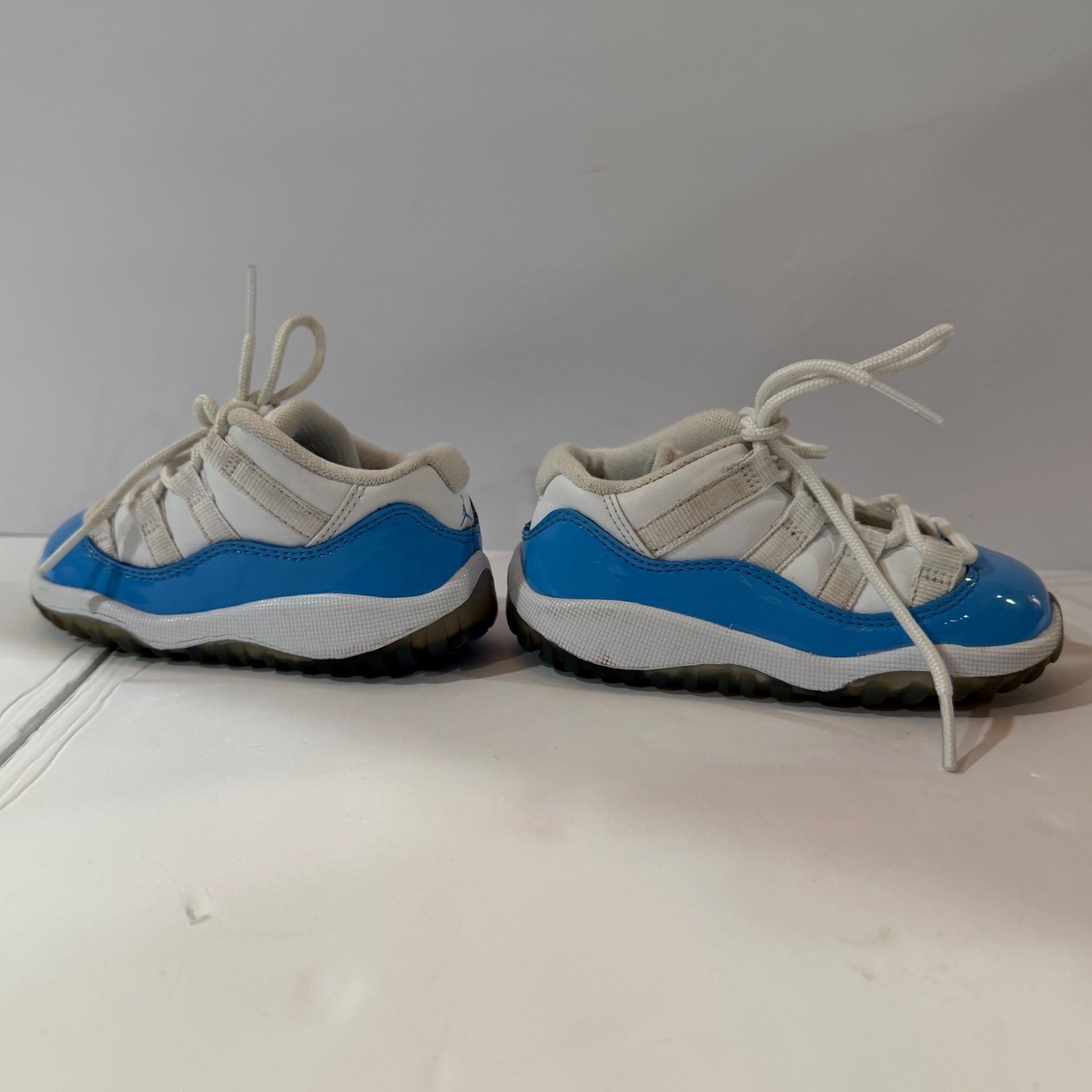 Jordan 11 Retro Low University Blue Toddler Sneakers 505836-106 Size 6C thumbnail 6