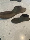 ANTIQUE CAST IRON COBBLER SHOE REPAIR STAND & 2 SHOE MOLDS — photo 3