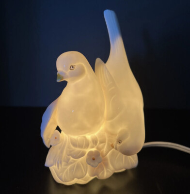 Vtg White Dove Love Birds Night Light I.W. Rice Irice Japan W/ Foil Seal