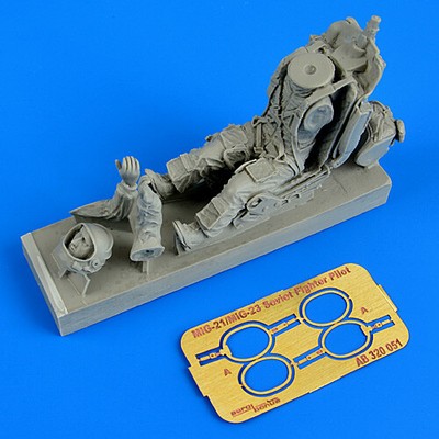 Aerobonus 320051 1/32 Soviet MiG21/23 Fighter Pilot w/Ejection Seat